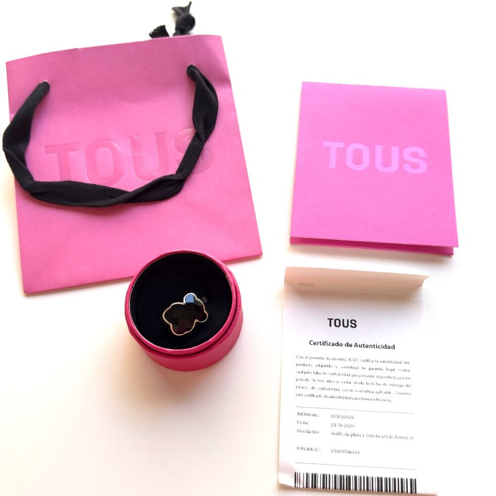 3641 TOUS ONYX AND SILVER BEAR RING